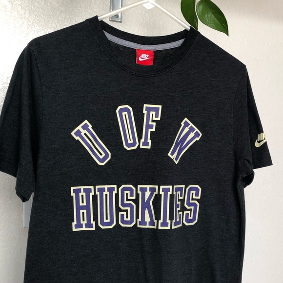 Nike University of Washington Huskies Tee - Picture 2 of 4